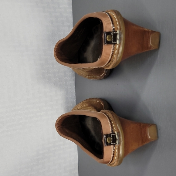 Cole Haan suede wedge mules size 9.5 great condition - Picture 5 of 11